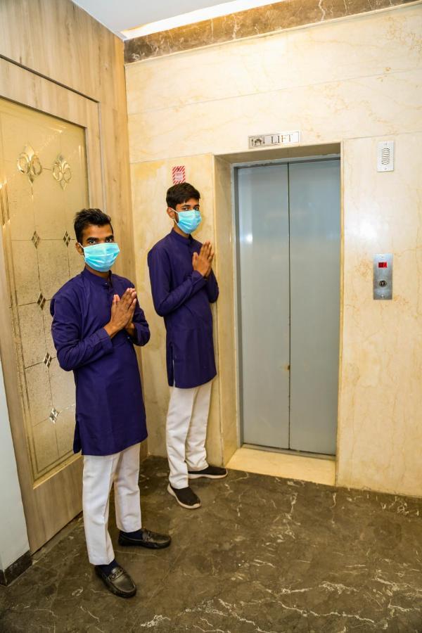 Four Leaf Hotel - Sapphire Blue, Varanasi Exteriör bild